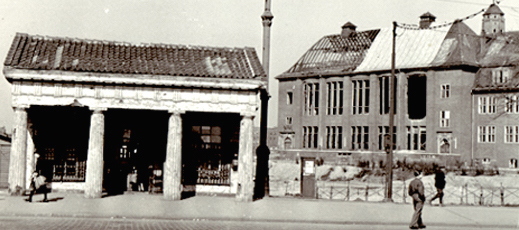 Die Millerntorwache und das Museum für Hamburgische Geschichte kurz nach Kriegsende 1945.