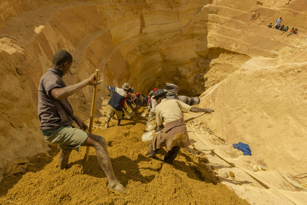 Ilakaka Gem Fields, Madagascar, Foto Toby Smith, Unknown Fields