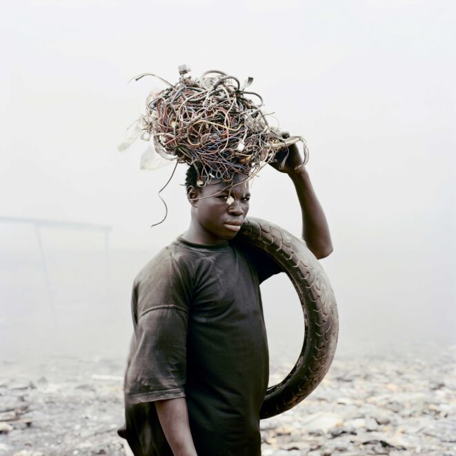 Pieter Hugo, Yakubu Al-Hasan, Agbogbloshie Market, Accra, Ghana, 2009